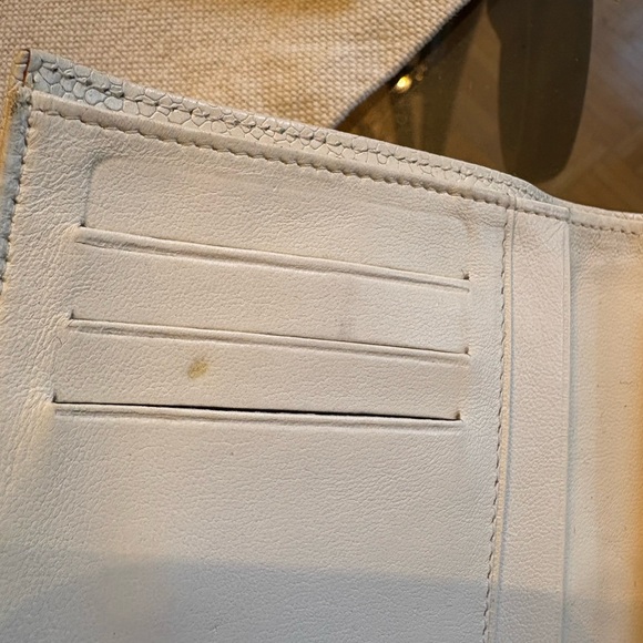 Chanel White Leather Wallet - Picture 8 of 16